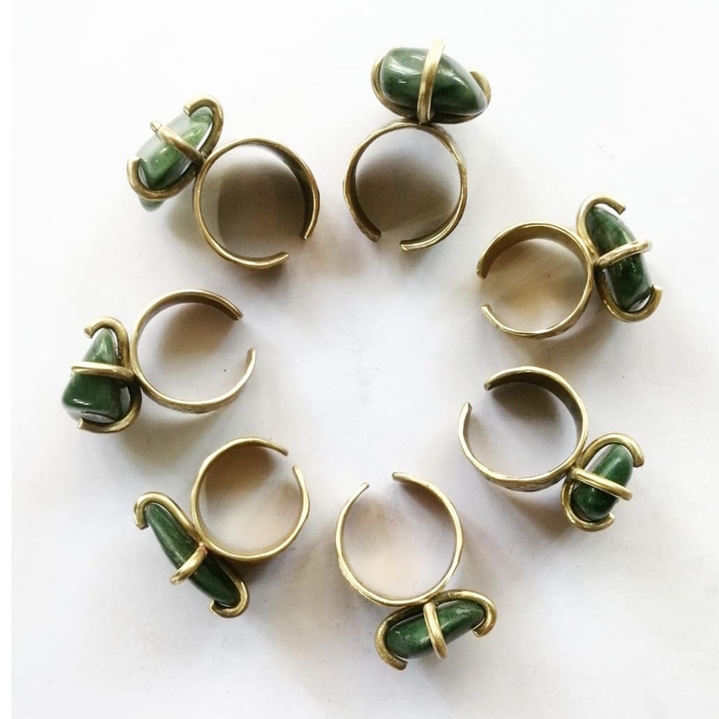 Chunk Stone Claw Ring
