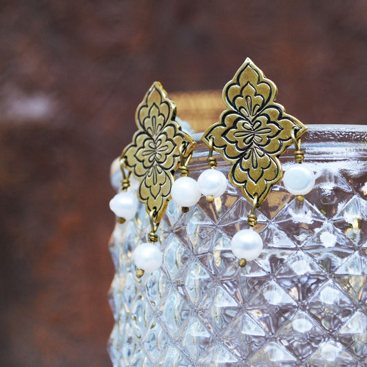 Aranka Stud Earrings